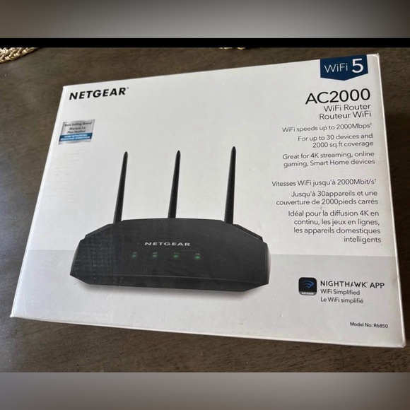 NETGEAR AC2000 Wifi Router - Black - Picture 1 of 1